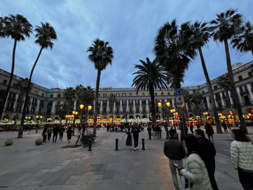 MWC 2024: Catatonia in Catalonia